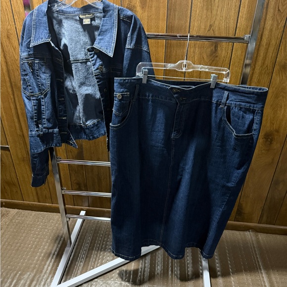 Ashley Stewart Denim Jacket & skirt set. Worn once. Sz 24.  $55 - Picture 1 of 6
